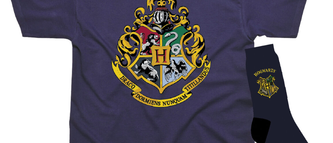 Hogwarts Classic T-Shirt & Socks